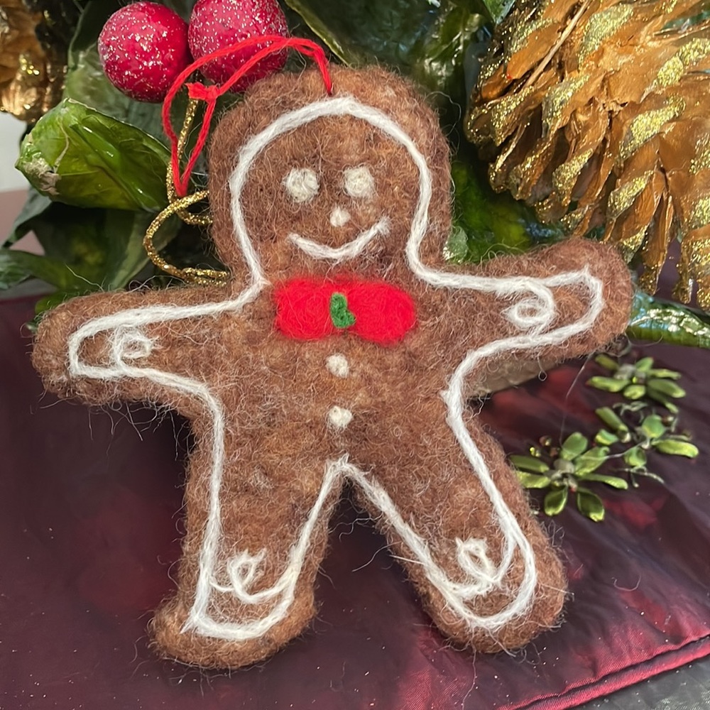 Hand crafted needle felted cinnamon scented air freshener ornaments oil infused - Picture 7 of 9